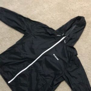 A New XL Colombia Wind breaker